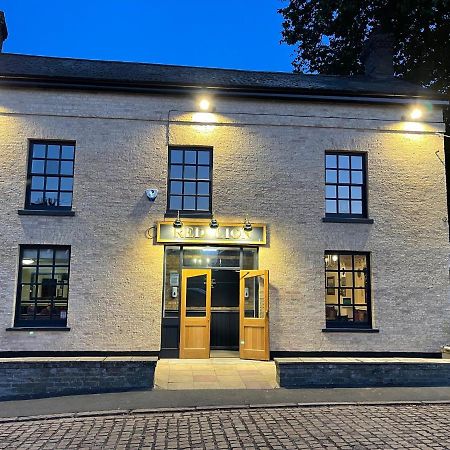 The Red Lion, Stretham Hotell Exteriör bild