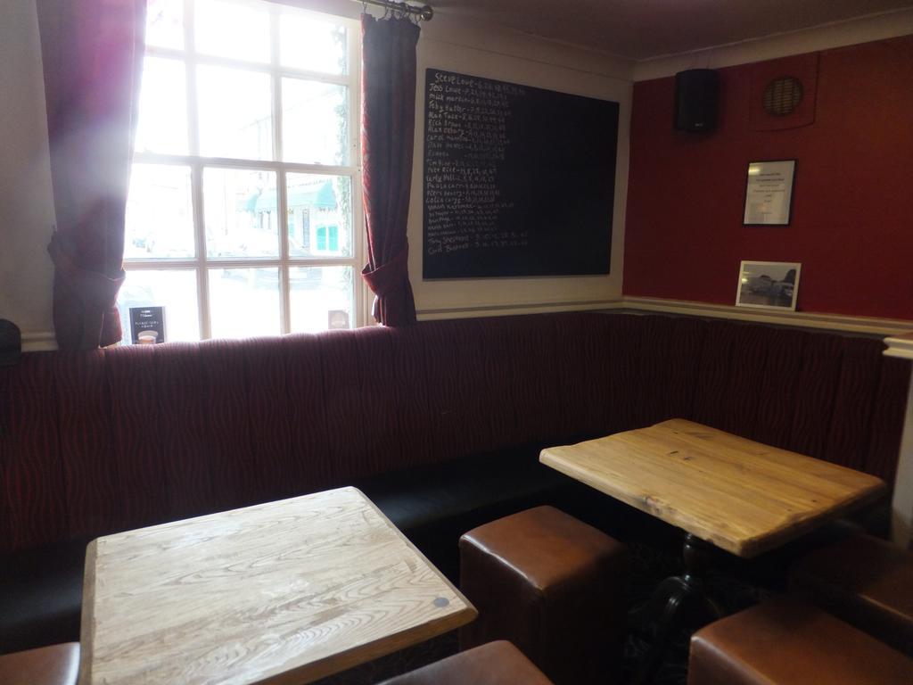The Red Lion, Stretham Hotell Exteriör bild